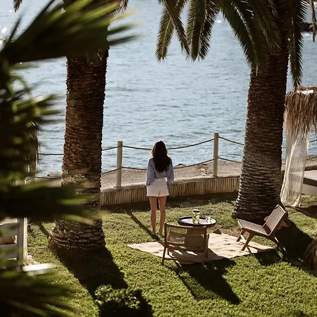 Villa Calypso &