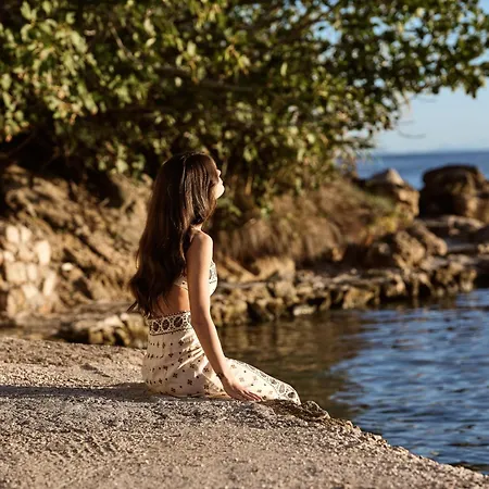 Calypso Villa *