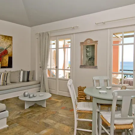 Calypso & Villa Ammoudi