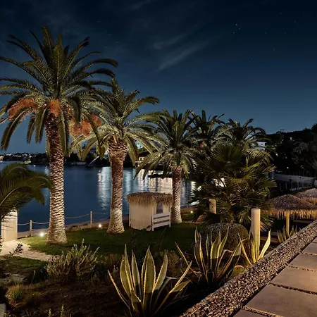 Villa Calypso & Amoudi